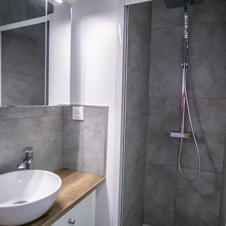 Warm 24m With Garden And Terrace Appartement *