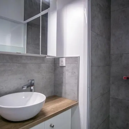 Apartamento Warm 24m With Garden And Terrace